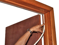 門(mén)自粘式密封條安裝示意圖